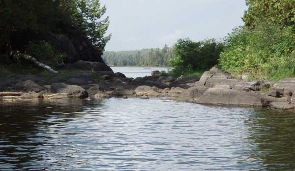 Portage in Lake Insula